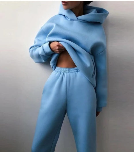 Ensemble de survêtement femme décontracté à capuche, deux pièces (sweat à capuche et pantalon).