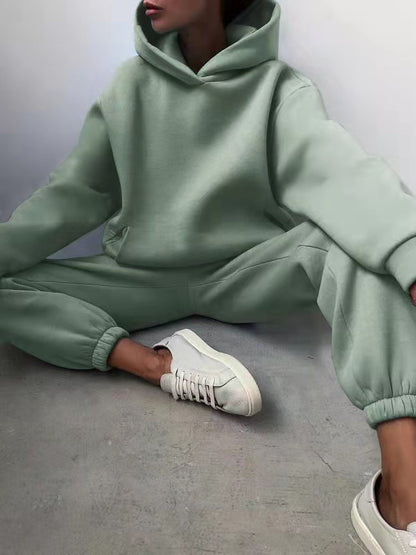 Ensemble de survêtement femme décontracté à capuche, deux pièces (sweat à capuche et pantalon).
